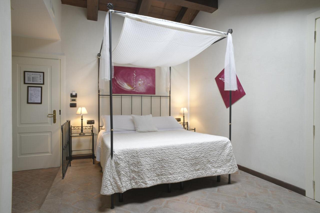 Relais Bella Rosina Pool & Spa La Cassa Dış mekan fotoğraf