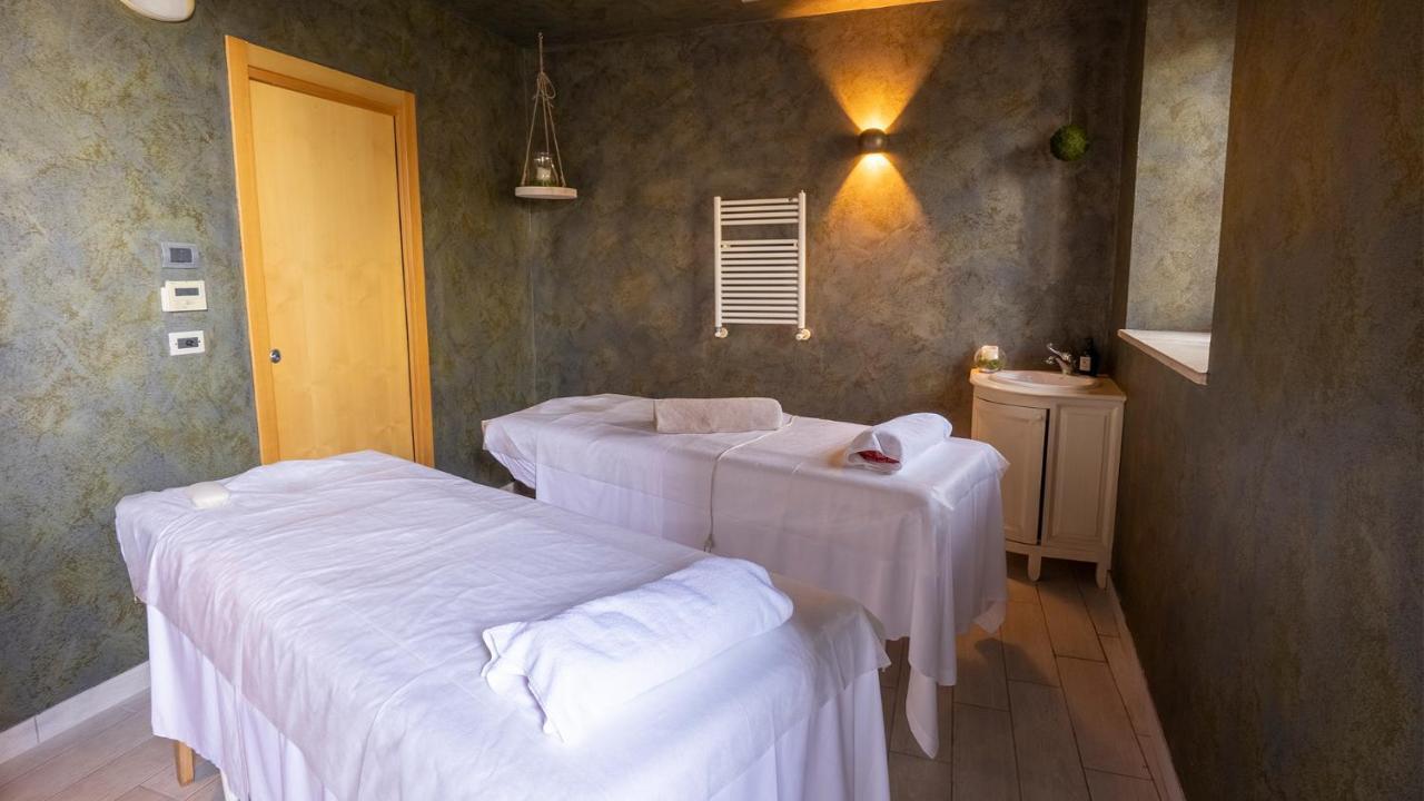 Relais Bella Rosina Pool & Spa La Cassa Dış mekan fotoğraf