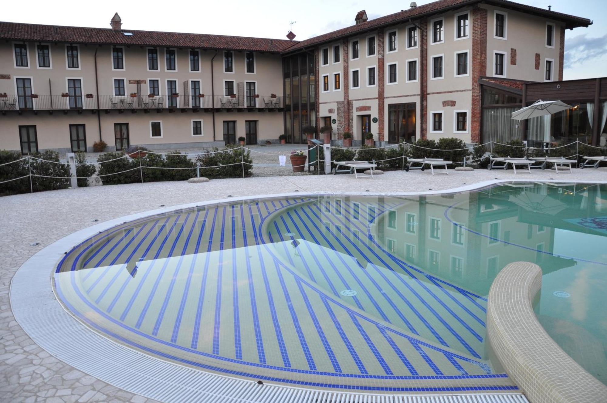 Relais Bella Rosina Pool & Spa La Cassa Dış mekan fotoğraf