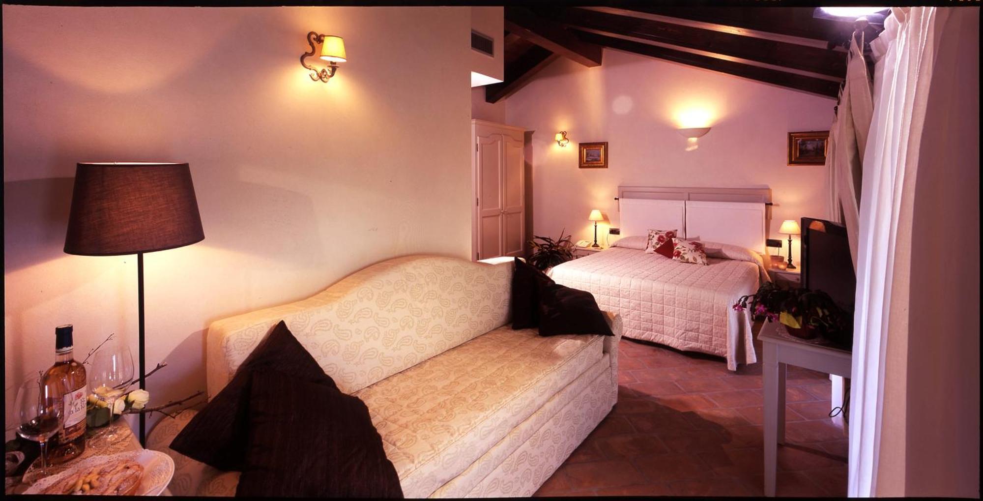 Relais Bella Rosina Pool & Spa La Cassa Oda fotoğraf